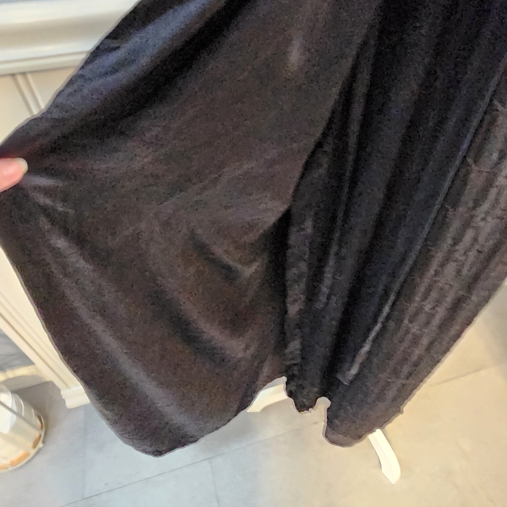 Mary Green Silk Robe - Picture 6 of 9